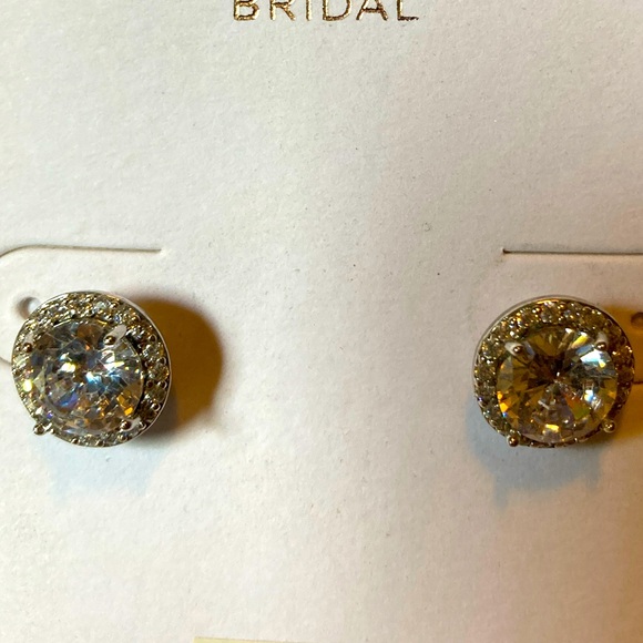 Studs, Cubic Zirconia, White Crystals - Picture 2 of 12